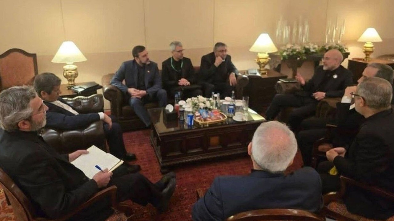 İslamabad'daki üçlü görüşme sona erdi: İran basını: Hürmüz Boğazı konusunda ciddi anlaşmazlık var